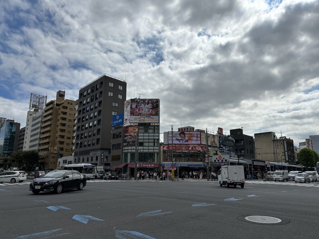 築地の交差点